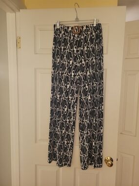 Chaus Black and White Patterned Women's Dress Pants